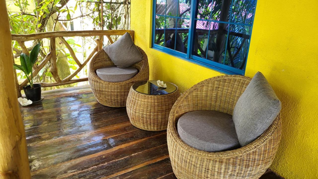 Apo Diver Beach Resort San Juan (Siquijor) Exterior foto